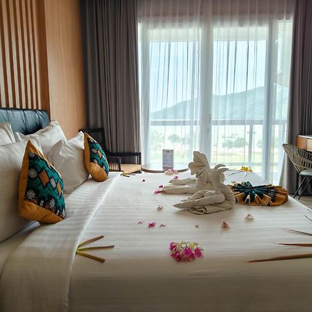 Raja Hotel Kuta Mandalika Resort & Convention Exterior foto